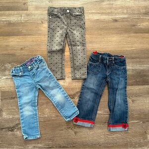 Bundle of girls pants size 2T